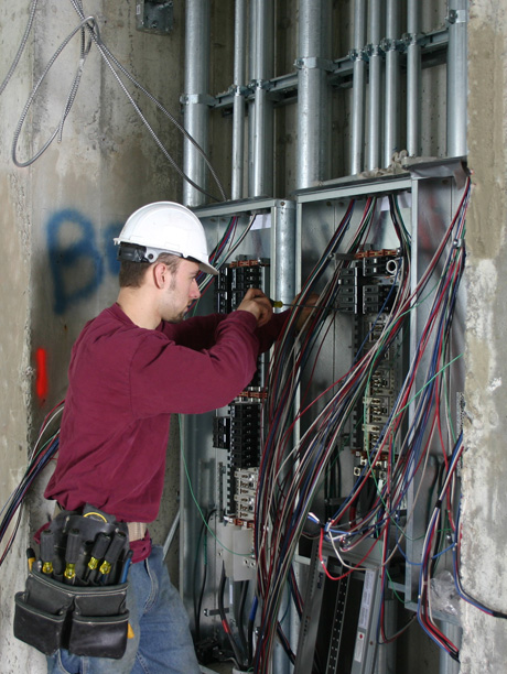 commercial electrician lockhart